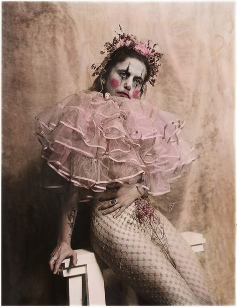 Haunted Circus, Circus Fashion, London Nightclubs, Circus Outfits, Circus Aesthetic, Another Magazine, Circus Performers, London Pictures, Cool Makeup Looks
