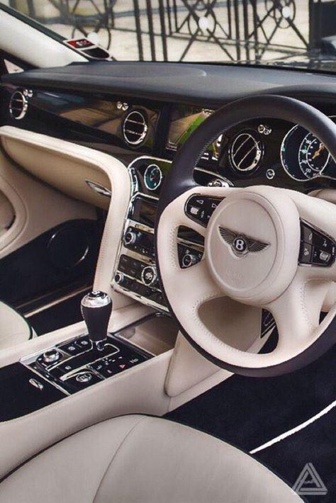 Bentley Luxe Auto's, Bentley Mulsanne, Luxury Sports Cars, Luxury Car Interior, Bentley Car, Mercedes Benz Amg, Fancy Cars, Chevrolet Chevelle, Koenigsegg