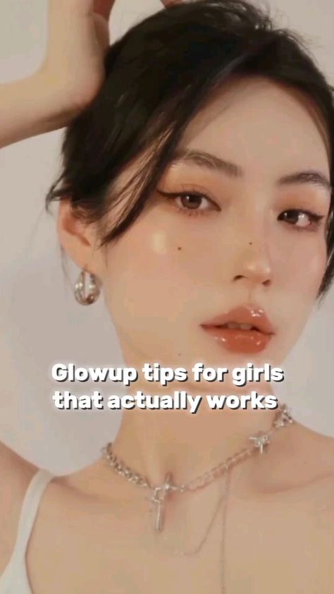 GLOWUP TIPS FOR GIRLS THAT ACTUALLY WORKS 💋 Glowup Tips, Beginner Skin Care Routine, Skincare Hacks, Diy Skin Care Routine, How To Become Pretty, Beautiful Skin Care, Natural Face Skin Care, Face Care Routine, Basic Skin Care Routine