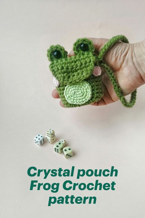 Crochet pattern drawstring pouch frog, Crystal pouch goblincore jewelry.
Crochet wristlet purse can be used as dice holder, dice bag, airpod case or rear view mirror accessories for women. Amigurumi Patterns, Frog Airpod Case, Goblincore Diy, Goblincore Jewelry, Crochet Yarn Holder, Crochet Wristlet, Frog Crochet Pattern, Invisible Join, Dice Holder