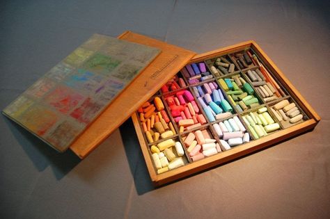 Pastel, Soft Pastel Storage Ideas, Oil Pastel Storage, Pastel Storage, Plein Air Easel, Pochade Box, Supply Storage, Art Supplies Storage, Art Studio Organization