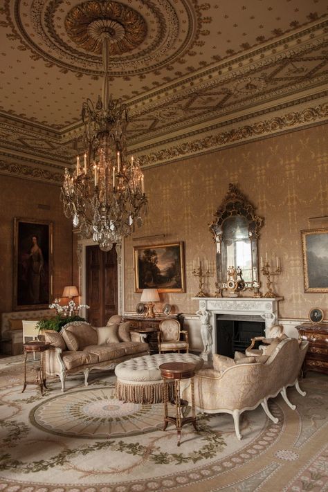 The best castles in Ireland | CN Traveller 1800s House, Victorian House Interior, Victorian Room, Victorian Interior Design, Castle Rooms, Chateaux Interiors, Victorian Style House, Victorian Living Room, Palace Interior