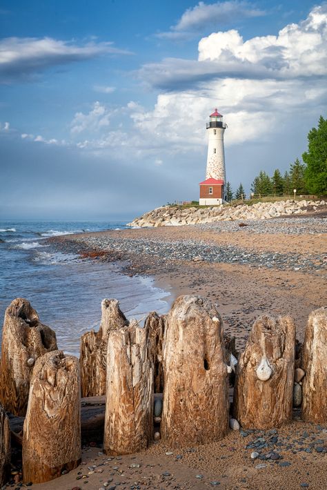 Michigan Nut Photography | Lighthouse Gallery - State of Michigan Michigan Landscape Photography, Nut Photography, Michigan Pictures, Crisp Point Lighthouse, Drawing Subjects, Lake Michigan Lighthouses, Michigan Waterfalls, Silver Lake Sand Dunes, Kraken Tattoo