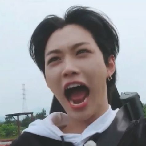 #felix #straykids #skz #kpop #pfp #funny Goofy Felix Skz, Kpop Funny Profile Picture, Silly Felix Skz, Felix Silly Photos, Goofy Kpop Pfp, Felix Kid Pictures, Felix Skz Funny Pictures, Funny Felix Skz, Funny Felix Pics