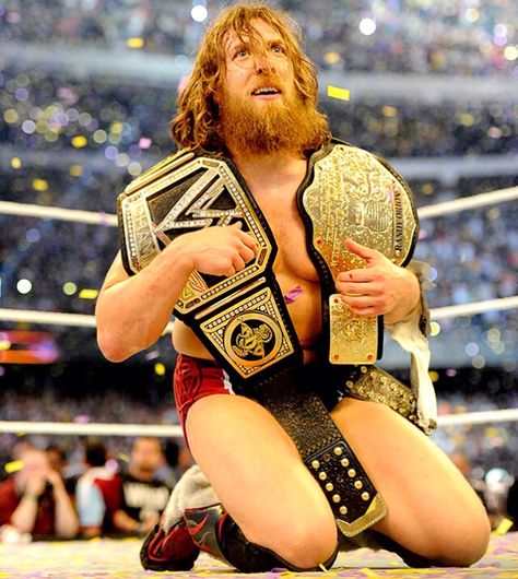 WWE world Heavy weight champ Daniel Bryan Wwe, Randy Orton Wwe, World Heavyweight Championship, Bray Wyatt, Wrestling Stars, Wwe Legends, Wwe World, Daniel Bryan, Pro Wrestler