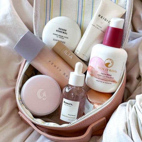 Are bag shots still a thing? Y'know, the ones where a bunch of products look ~effortlessly~ placed together in a makeup pouch/dopp kit/cosmetics case/etc... but in reality you actually spend way too much time arranging everything until it's just so? #beautyproducts #beautyproductphotography #igskincare #beautyig #knours #beigic #holifrog #glossier #fentyskin #iliabeauty #superegg #kbeautyskincare #skincaredaily #beautybags #bagshot #butterandbeauty Serum Cream, Cream Nails, Beauty Products Photography, Dopp Kit, Makeup Pouch, K Beauty, Cosmetic Case, A Thing, Too Much