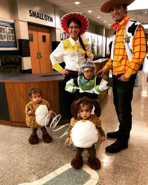 25 Cute and Creative Halloween Costume Ideas for Twins | Parenting Questions | Mamas Uncut Twins, Halloween Costumes, Costume Ideas, Family Of Five, Family Halloween Costumes, Costume Halloween, Halloween Costume, Ideas Style, Home Ideas