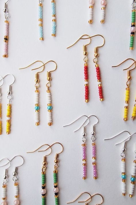 Anting Manik, Gelang Manik-manik, Beaded Earrings Diy, Pola Gelang, Gelang Manik, Diy Bracelet Designs, Handmade Jewelry Tutorials, Beads Bracelet Design, Beaded Earrings Patterns