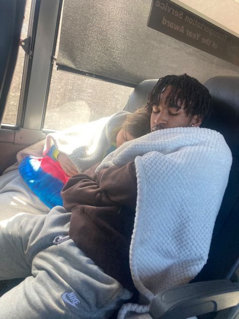 couple sleeping, cuddling, cute, interracial couple, on a bus cuddling with blnket, black guy white girl couple Black Guy White Girl, Black Man White Girl, Couple Sleeping, Black And White Couples, Black Guy, Light Skin Men, Mixed Couples, White Couple, Cute Relationship Pics