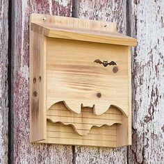 Bat House Diy, Bat House Plans, Bat Box, Bat House, Wood Bat, Bat Houses, Bird House Plans, Into The Wood, Bird Houses Diy