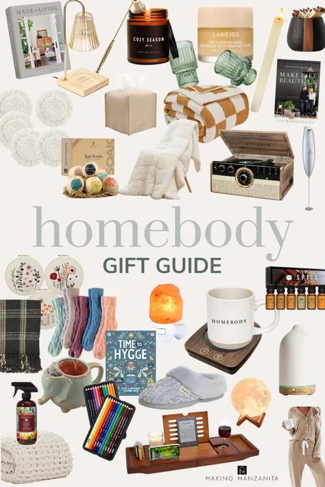 Searching for the perfect gift for your homebody friend or family member this holiday season? Take the cozy up to the next level with these best gifts for homebodies. Best Gifts For Homebodies, Natal, Cozy Gift Basket Ideas Christmas, Teacher Gift Baskets Ideas, Home Visit Gift Ideas, Gift Ideas For Homebodies, Cozy Home Gift Basket, Host Family Gift Ideas, Christmas Gifts Ideas For Mom