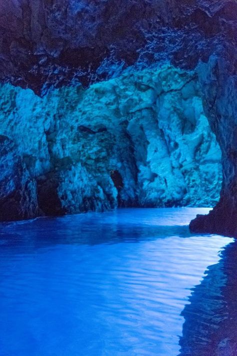 Blue Grotto Aesthetic, Nature, Grotto Aesthetic, Blue Lagoon Aesthetic, Lagoon Aesthetic, Cave Spa, Shifting Hogwarts, Water Cave, Blue Scenery