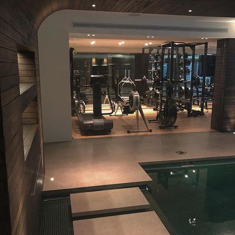 PUROFORM på Instagram: "Home gym and indoor pool #gym #homegym #indoorpool #woodenceiling #casapicos #puroform" Gym And Pool Design, Indoor Pool Apartment, Gym Next To Pool, Indoor Pool Mansion, Huge Home Gym, Luxury Home Gym Aesthetic, Hotel Gym Aesthetic, Dream Indoor Pool, Gym And Pool House