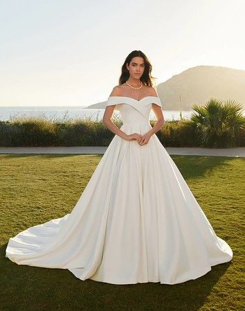 Plus size Wedding Dresses *in stock* - Marry & Tux Bridal Off Shoulder Wedding Dress Ball Gown, Elegant Wedding Dress Ballgown, Wedding Dresses Elegant Classy, Hawaiian Wedding Dress, Wedding Dresses Ball Gown Princess, Romance Wedding Dress, Satin Ball Gown Wedding Dress, Simple Satin Wedding Dress, Long Sleeve Ball Gown Wedding Dress