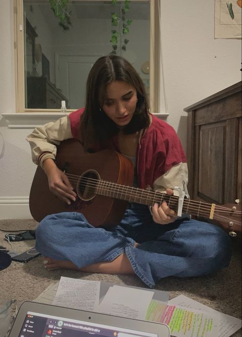 Playing Instruments Aesthetic, Poses With Guitar, Person Playing Guitar, Guitar Outfit, Woman Playing Guitar, Girl Playing Guitar, Pink Streaks, Guitar Obsession, Guitar Painting