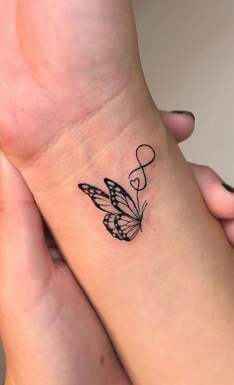 42 Tattoo, Unique Butterfly Tattoos, Butterfly Wrist Tattoo, Romantic Tattoo, Bauch Tattoos, Unique Small Tattoo, Cool Wrist Tattoos, Small Pretty Tattoos, Butterfly Tattoos For Women