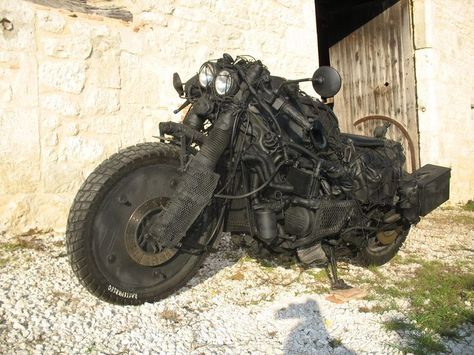 59524badb2b817f9e0d6bef5df2ecf05 Rat Bikes, Apocalypse Motorcycle, Modificaciones Jeep Xj, Street Fighter Motorcycle, Black Rat, Rat Rod Bike, Post Apo, Rat Bike, Classic Bikes