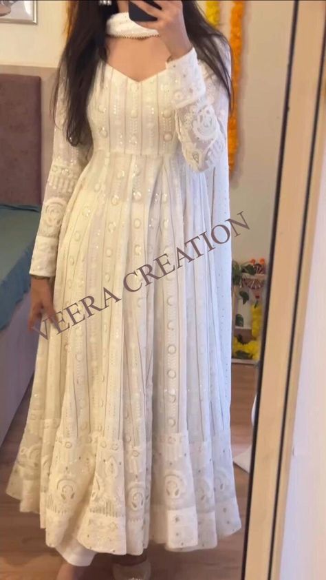 Simple Anarkali Suits, Long Gown With Dupatta, Moti Lace, Full Sleeve Gowns, Pakistani Anarkali, Anarkali Suits Designer, Indian Dress Up, Simple Dress Casual, Cotton Gown