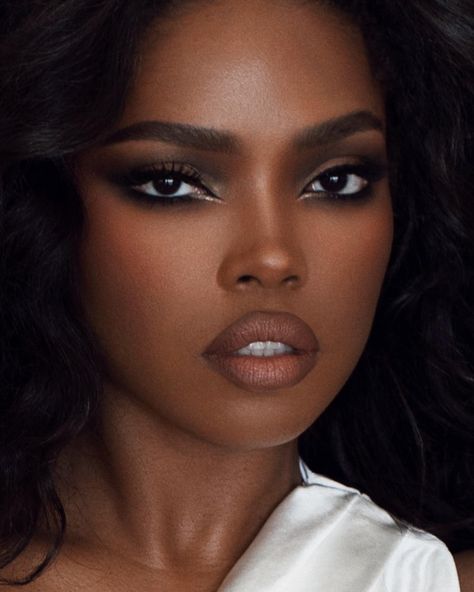Ryan Destiny x NAACP weekend wearing some of my favorite @maccosmetics products for a sultry, smoldering look. Makeup and photo by me… | Instagram Ryan Destiny Makeup, Mac Stack Mascara, Lips Combo, Ryan Destiny, Mac Makeup Looks, Smudged Makeup, Autumn Skin, Fashion Show Makeup, Hyper Real