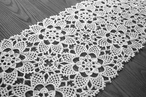 Untitled Needle Tatting Patterns Free Doilies, Tatted Flowers Free Pattern, Free Crochet Doily Patterns Table Runners Lace Tablecloths, Crochet Lace Table Runner Pattern Free, Crochet Runner Free Pattern, Crochet Table Runner Free Pattern, Crochet Lace Table Runner, Japanese Crochet Patterns, Crochet Curtain Pattern