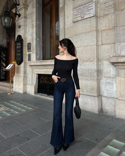 Delicate Fashion Aesthetic, Dark Minimalism Outfits, Happy Hour Date Outfit, Theatrical Romantic Work Outfit, Asian Elegant Outfit, Black Slacks Outfit Casual Street Styles, Adult Outfits Casual, Girly Classy Outfits, Libra Rising Style