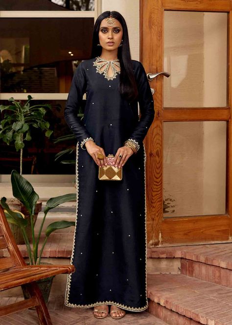 AFREEN RAW SILK – LAAM Patchwork, Party Wear Dress Indian, Black Indian Dress, Black Pakistani Dress, Dress Design Pakistani, Silk Dress Design, Pant Suit Set, Raw Silk Dress, Sangeet Outfit