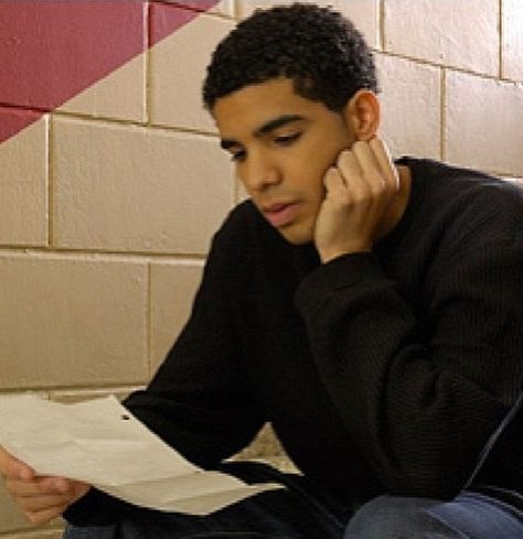 Young Aubrey!! Drake Instagram:@aubrey_ovo J Cole And Drake, Drake Instagram, Drake Funny, Old Drake, I Miss My Boyfriend, Drake Photos, Drake Wallpapers, Drake Drizzy, Degrassi The Next Generation