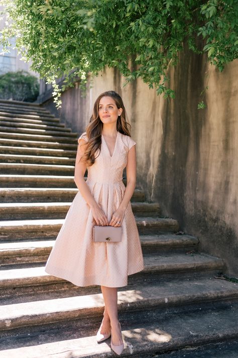 Charming Feminine Style, Whimsical Feminine Style, Sophisticated Feminine Outfits, Summer Cocktail Party Outfit Classy, Modern Tea Party Outfit, Classy Outfits Casual, Vintage Feminine Style, Feminine Style Girly, Slim Long Dress