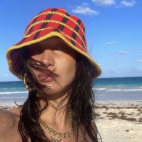 Crochet, Instagram, Bella Hadid, On The Beach, Bucket Hat, The Beach, On Instagram