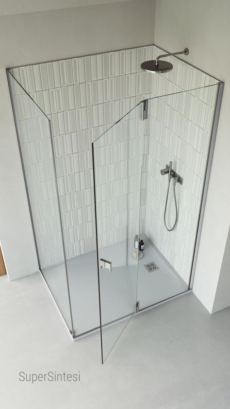 SuperSintesi is the new Vismaravetro program for a glass shower enclosure with hinged door. All components of SuperSintesi are finish treated and they are miniaturized to enhance the glass surfaces. The magnetic seals are applied to the aluminium profiles along the glass section: minimal dimensions and elegance. Glass Corner Shower, Corner Shower Doors, Square Shower Enclosures, Cubicle Design, Corner Shower Enclosures, Splash Zone, Frameless Shower Enclosures, Bathroom Showers, Luxurious Bathroom