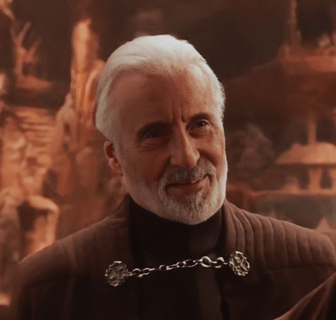 𝐂𝐨𝐮𝐧𝐭 𝐃𝐨𝐨𝐤𝐮 𝐈𝐜𝐨𝐧|𝐓𝐚𝐠𝐬: #countdooku #attackoftheclones #starwarsattackoftheclones #starwarsicons Count Dooku Clone Wars, Count Dooku Art, Star Wars Count Dooku, Dart Vader, Star Wars Attack Of The Clones, Human References, Ras Al Ghul, People Reference, Count Dooku
