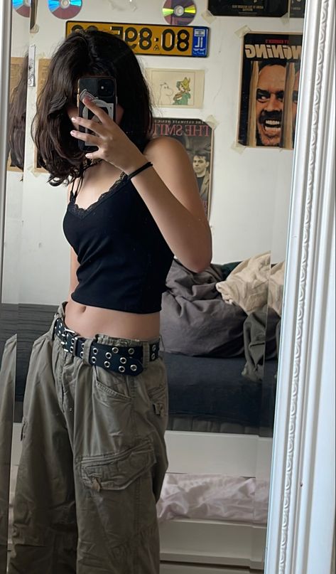 Messy Fashion Outfits, Casual Y2k Outfits Summer, Y2k Girly Outfits Grunge, Summer Fits Alternative, Grunge Fem Outfits, 90s Alt Outfits, Summer Edgy Outfits Grunge, Black Grunge Outfit Aesthetic, Summer Grunge Clothes