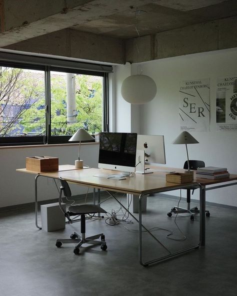 Interior Design Workspace, Small Room Interior, Studio Workspace, Design Studio Workspace, Design Studio Office, Small Office Design, Workspace Inspiration, Architecture Studio, Studio Interior