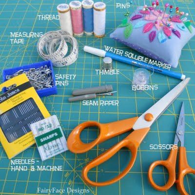 Another great tutorial for the beginning sewer - a list with pics of the basic supplies every sewer and/or quilter should have on hand. Tela, Patchwork, Couture, Sewing Supplies Organization, School Post, School Series, Sew Sweetness, Sewing Supplies Storage, Basic Sewing