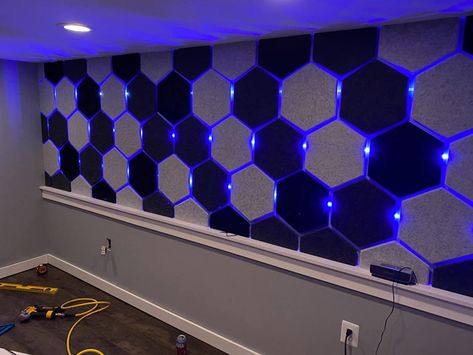 Foam Sound Panels, Foam Sound Panels Design, Home Theater Sound Panels, Sound Proof Wall Panels, Sound Proof Panel Design, Diy Sound Panels, Acoustic Panels Wall Design Home Theatre, Office Sound Proofing, Hexagon Sound Panels Design