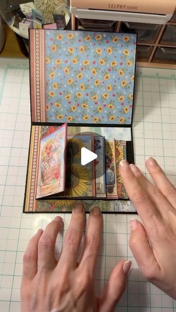 Scrapbook Pull Tab, Stamperia Cards Tutorials, Atc Cards Ideas Tutorials, Fabric Panel Ideas, Popup Scrapbook Ideas, How To Make Scrapbook Tutorials, Project Pages Ideas, Scrapbook Book Ideas, Stamperia Paper Scrapbooking