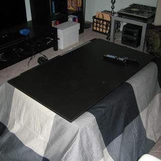 Build an American-style kotatsu Diy Kotatsu Table, Floor Cushions Diy, Lack Ikea, Ikea Coffee, Ikea Lack Coffee Table, Lack Coffee Table, Japanese Table, Floor Couch, Ikea Lack