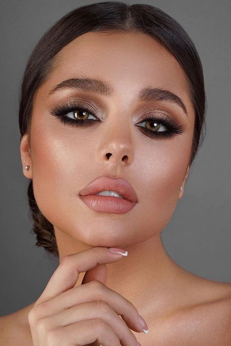 Bride Makeup Brown Eyes, Machiaj Smokey Eyes, Maquillage Goth, Smokey Eye Make Up, Boho Wedding Makeup, Maquillage Yeux Cut Crease, Elegantes Makeup, Boho Makeup, Dag Make Up