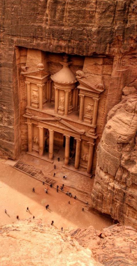 Petra Jordan #middleeast #middle #east #architecture Timur Tengah, Egiptul Antic, City Of Petra, Jordan Travel, Petra Jordan, Tutankhamun, Best Kept Secret, Mesopotamia, Amman