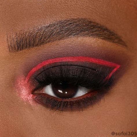 Darth Vader Makeup, Star Wars Makeup, Movie Makeup, Powder Palette, Face Art Makeup, Halloween Eye Makeup, Makeup News, Star Wars Outfits, Halloween Costumes Makeup