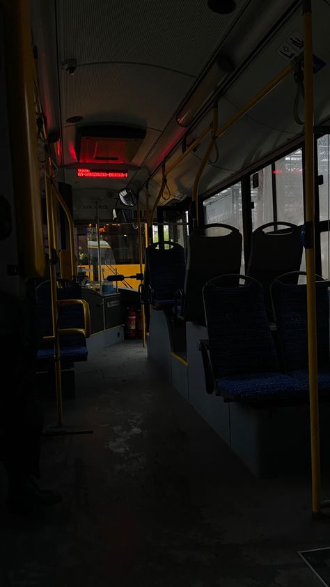 Bus Dark Aesthetic, Inspo For Writing, Raycore Aesthetic, Bus Photo Aesthetic, Neon Dark Aesthetic, Night Bus Aesthetic, Dark Neon Aesthetic, Ciudad Aesthetic, Pictures Dark Aesthetic