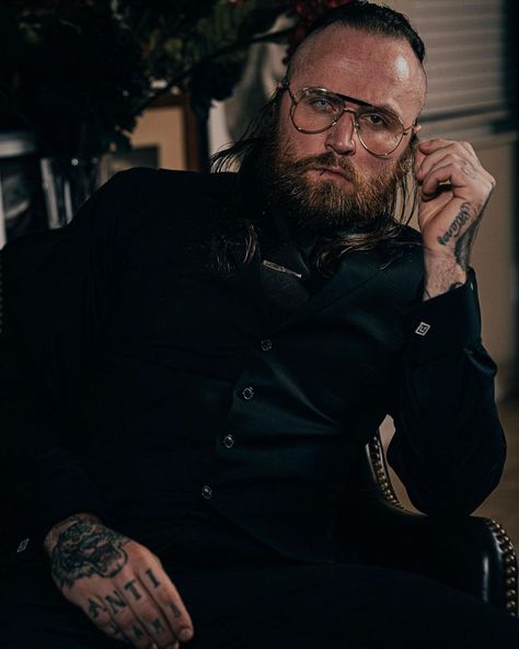 Wrestling, Professional Wrestling, Malakai Black, Black Wrestlers, Aleister Black, Wrestling Superstars, Many Men, Pro Wrestling, Instagram Profile