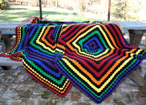 C2c In The Round Diagram, How To Crochet C2c In The Round, C2c In The Round, Crochet Blanket Stitch, Free Crochet Blanket, Crochet Chevron, Side Work, Back Post Double Crochet, Crocheting Ideas