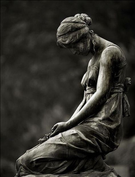 Statue of Woman with her head down & kneeling Cemetery Angels, Cemetery Statues, Old Cemeteries, Cemetery Art, Angel Statues, Sculptures & Statues, The Darkness, Garden Statues, Art Sculpture