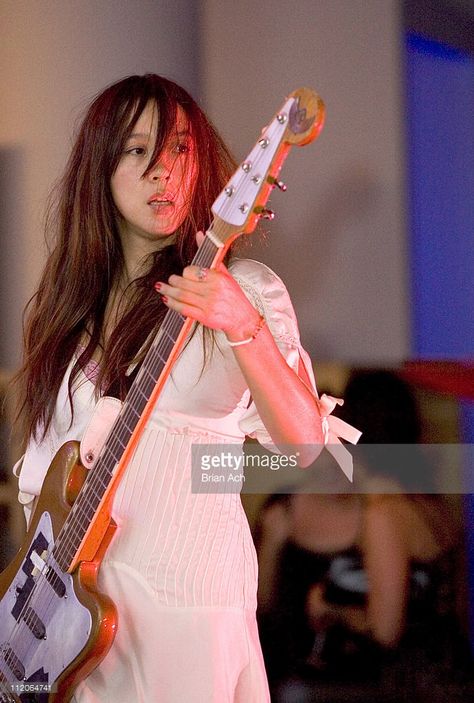 Kazu Makino of Blonde Redhead during Wrangler 47 Party with Blonde Redhead at Barneys Co-op in New York City, New York, United States. Kazu Makino, Blonde Redhead, Female Guitarist, Vintage Inspiration, City New York, Indie Rock, Post Punk, New Wave, Guitarist