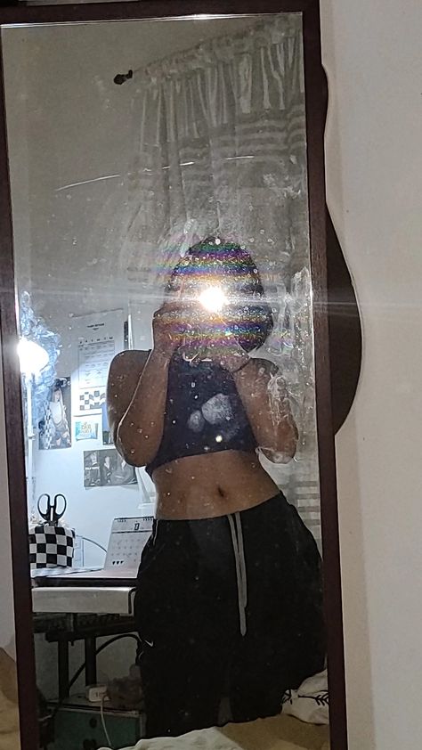 mirror selfie mirror shot body asian icon pfp faceless no face selfie female asian girl body positivity Pfp Faceless, No Face Selfie, No Face Body Pictures, Mirror Shot Chubby, Asian Icon, Fake Photo Short Hair, Hair Mirror, Face Selfie, Bisexual Girls