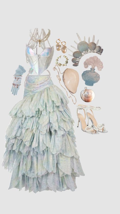 Little Mermaid Outfit, Mermaid Halloween Costumes, Pretty Halloween Costumes, Mermaid Halloween, Gowns Dresses Elegant, Birthday Fits, Mermaid Outfit, Mermaid Aesthetic, Royal Outfits