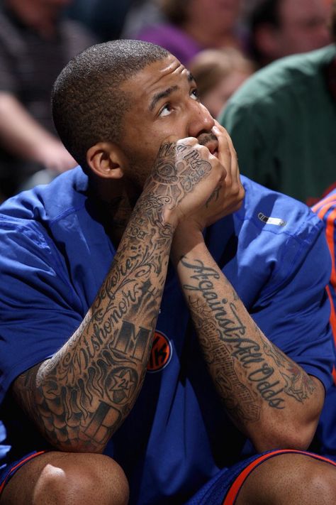 Wilson Chandler’s right hand depicts an eye of an angel with the words “All is Well” underneath. The symbolism behind the ink is that the angel is watching over him always according to Chandler. Sleeves Tattoo Design, Full Sleeves Tattoo, Wilson Tattoo, Lebron James Tattoos, All Star Tattoo, Celebrity Tattoos Women, Best Celebrity Tattoos, Sleeves Tattoo, James Wilson