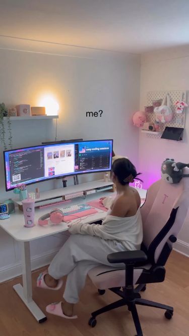 Study And Gaming Desk, Desk Ideas Dual Monitor, Work Computer Setup, Gaming Room Setup His And Hers, Desk Room Ideas Decor Home Office, Vanity And Gaming Desk, Hi Tech Office Design, Girls Gaming Desk, Desk Top Setup