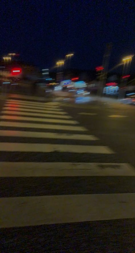 Aesthetic Pictures Blurry, Blurry Lights Aesthetic, Blurry Pictures Night, Aesthetic Blurry Pics, Blurry Pics Aesthetic, Blurry Night Aesthetic, Lights Night Aesthetic, Blur Aesthetics, Blurred Pics